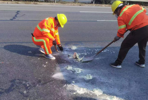 本号镇公路下沉注浆加固